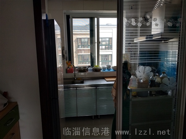 奧園三期,精裝房出售,105.7平全部家具家電,拎包入住