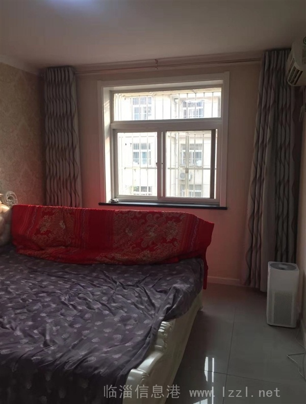 出售光明小區(qū)北區(qū)住房一套