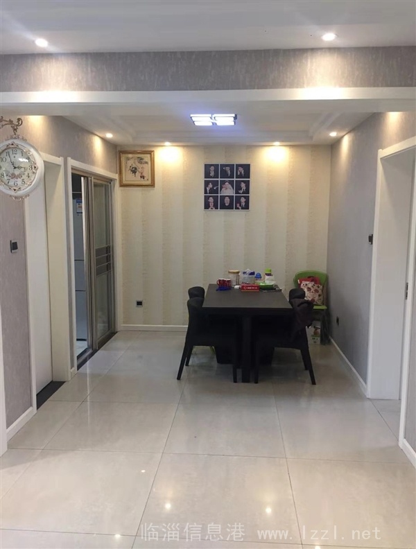 出售光明小區(qū)北區(qū)住房一套