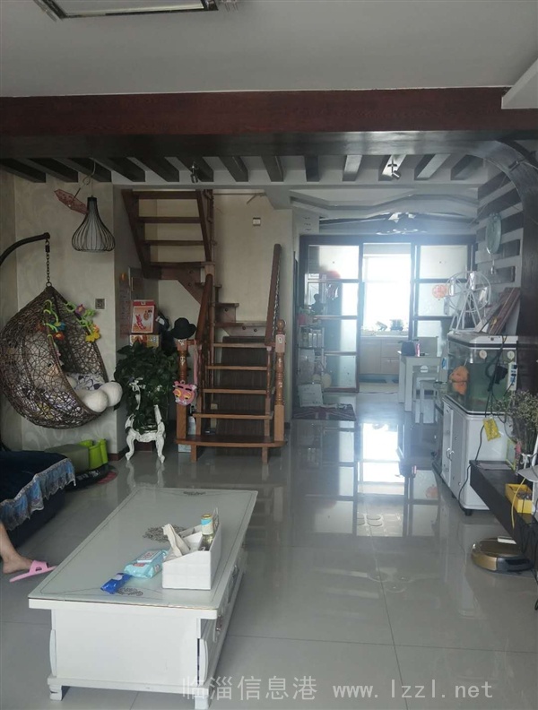 淄江花園 11+12 通透大復(fù)式 精裝出售 帶超大露臺(tái)