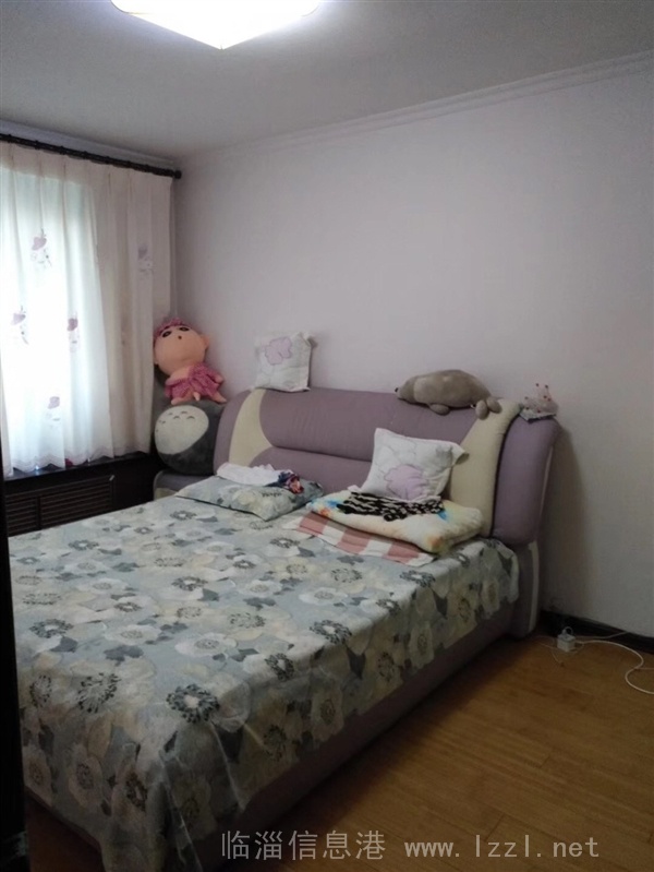 實(shí)圖拍攝,齊都花園三室兩廳精裝修出售