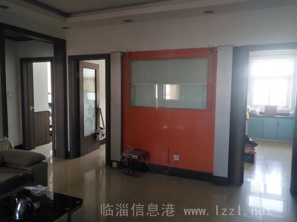 隨時看房,裕豐6樓三室電梯房低價出售