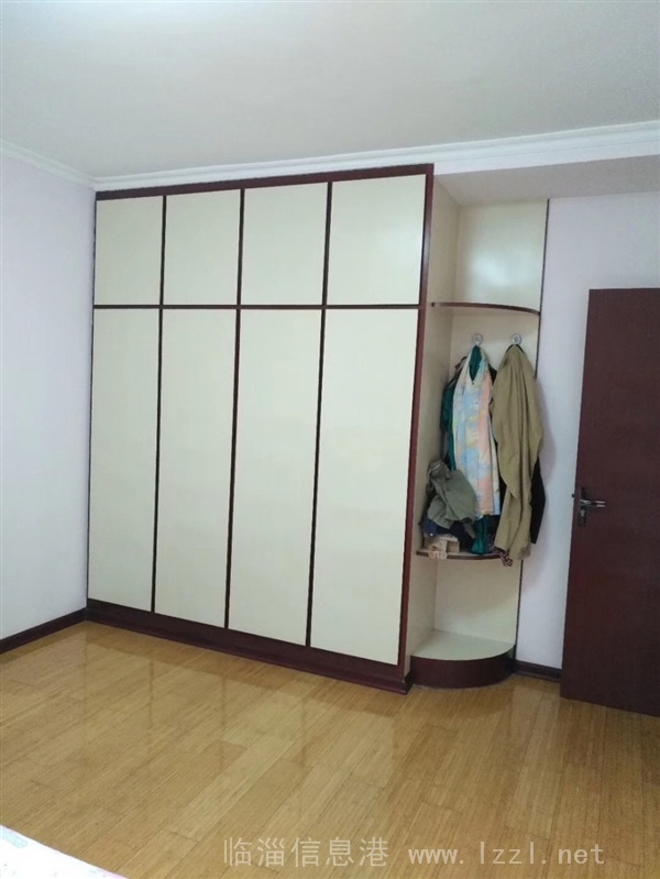 實(shí)圖拍攝,齊都花園三室兩廳精裝修出售