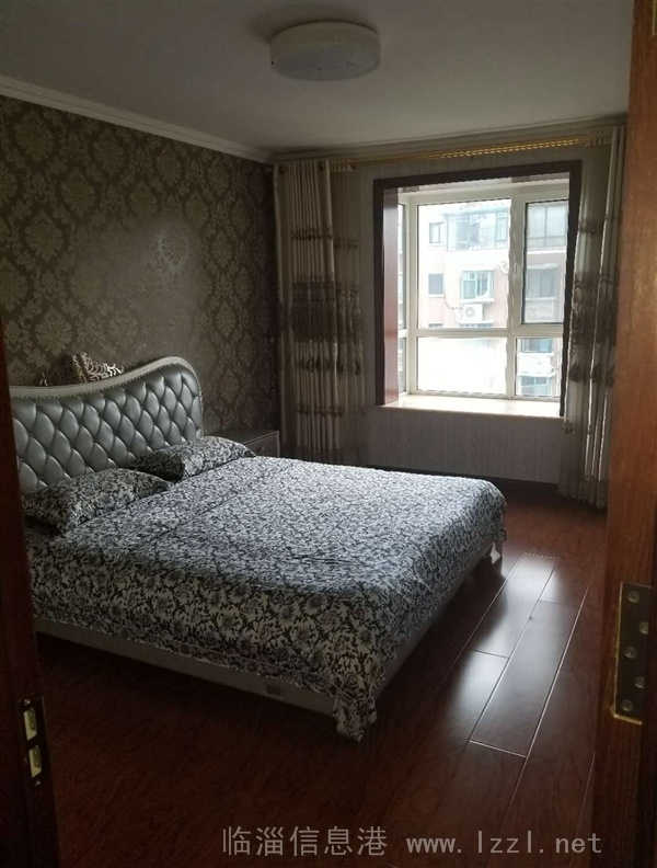 實圖豪裝名仕莊園5樓2室2廳108平帶地下車位儲藏室130萬