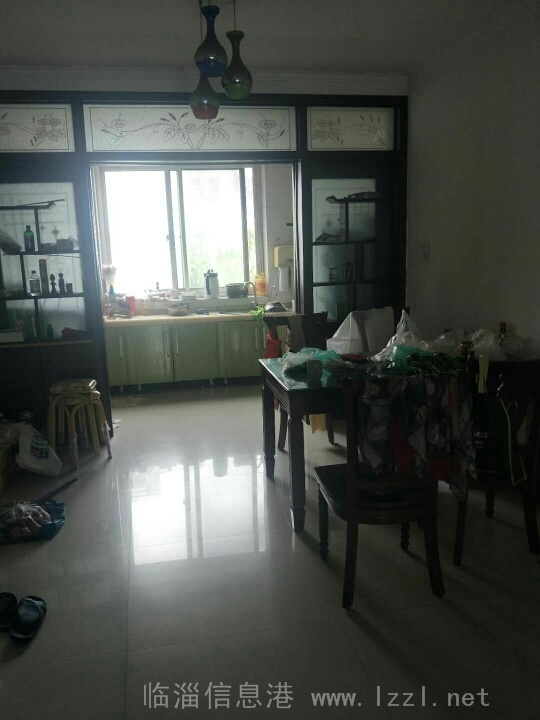 誠心出售 三星4樓 南北通透 錯層的格局