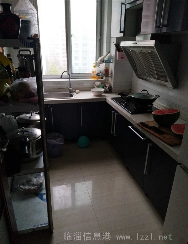 同行勿擾 淄江J區(qū)多層6樓非頂,2室2廳98平,可改3室,帶車位地下室,僅售128萬。證滿2年,