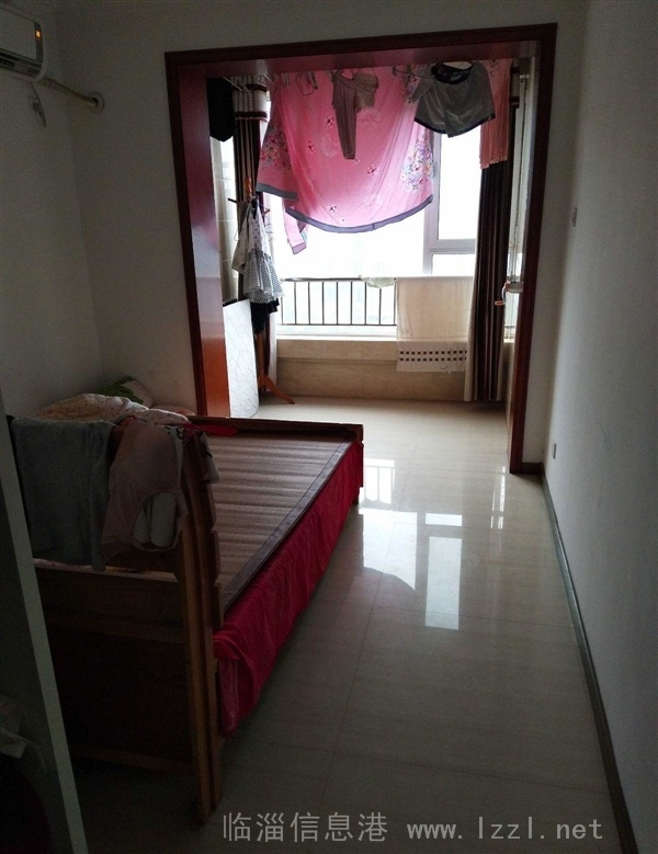 同行勿擾 淄江J區(qū)多層6樓非頂,2室2廳98平,可改3室,帶車位地下室,僅售128萬。證滿2年,