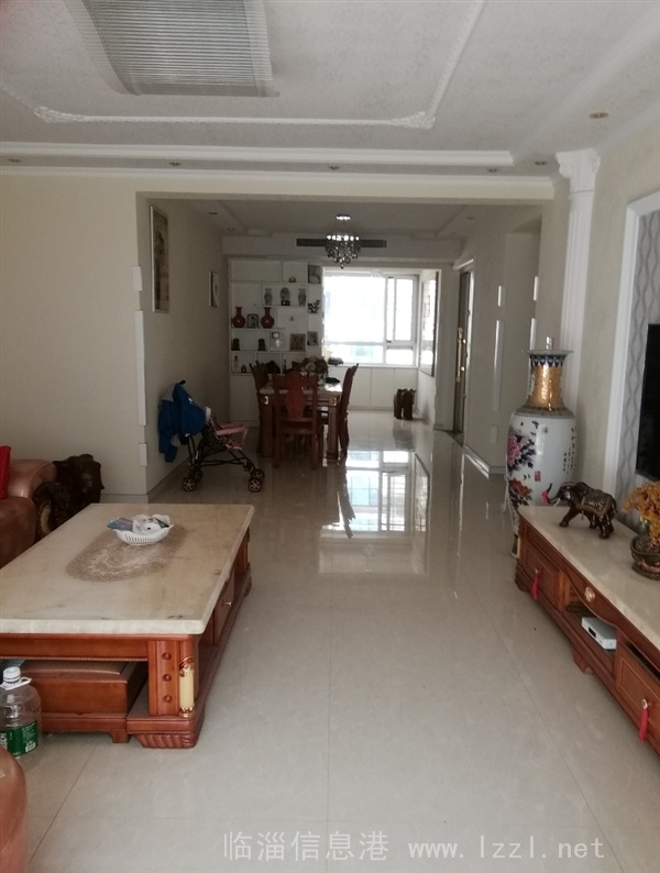 盛世豪庭4樓、多層電梯房、舒適大三室、誠(chéng)心出售