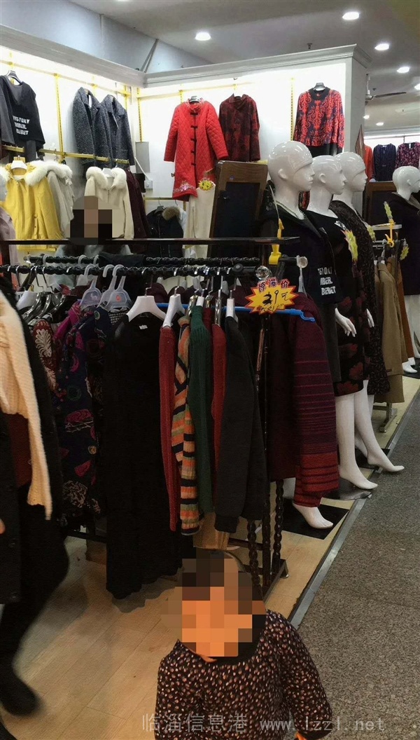 低價(jià)轉(zhuǎn)讓營(yíng)業(yè)中玉龍商場(chǎng)女裝廳