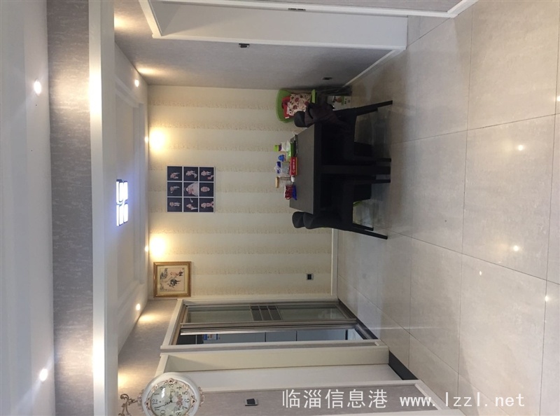 出售光明小區北區90平米住房一套