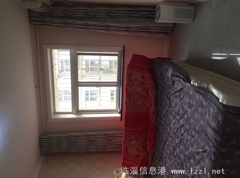 出售光明小區北區90平米住房一套