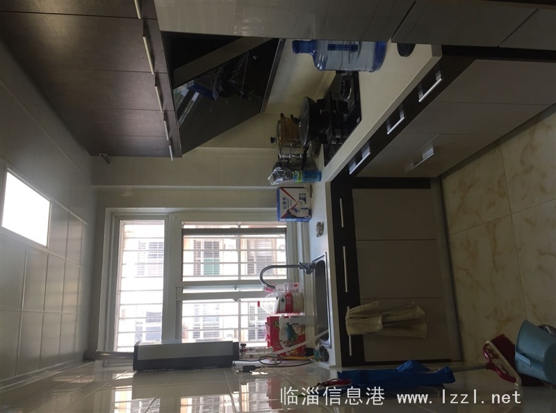 出售光明小區北區90平米住房一套