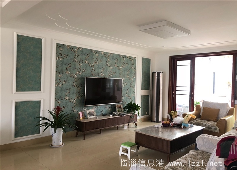 東高生活區(qū)3室2廳1衛(wèi),帶車庫雙車位精裝修