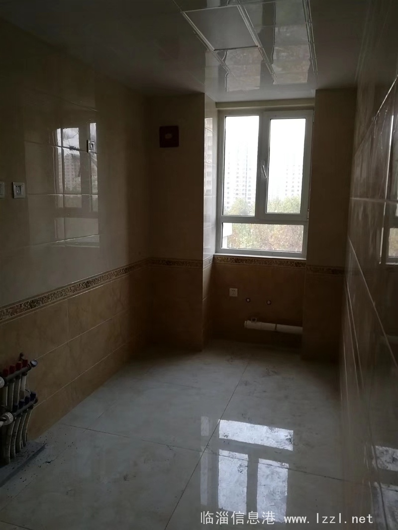 出售泰東城太公世家115平住房一套