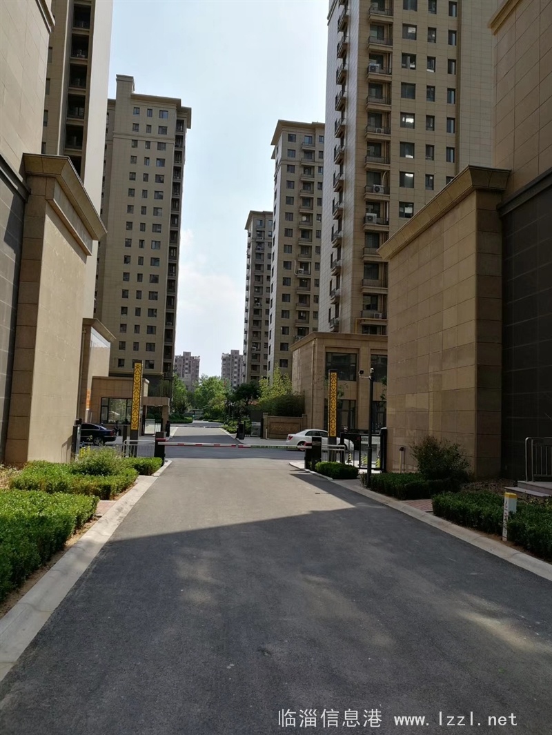 出售泰東城太公世家115平住房一套