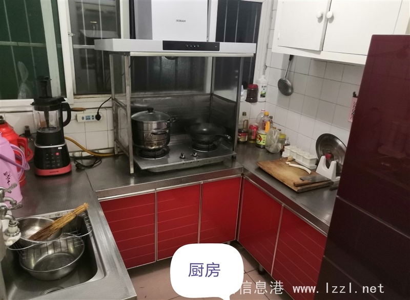 勇士二樓二室二廳70平精裝學區房