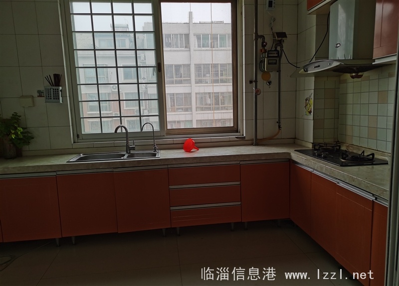 低價出售 齊興花園5樓 140平精裝修