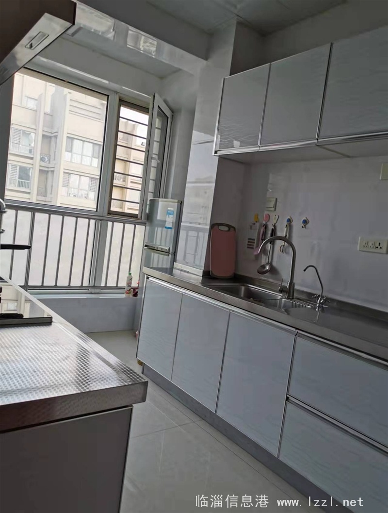 棕櫚城三室二廳 119平 120萬可議 帶車位儲藏室。婚房未住