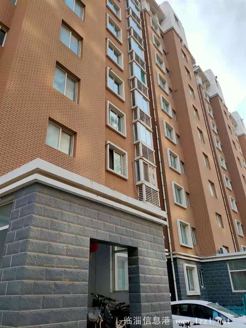 臨淄齊福園西北學區(qū)房120平一樓大客廳109萬