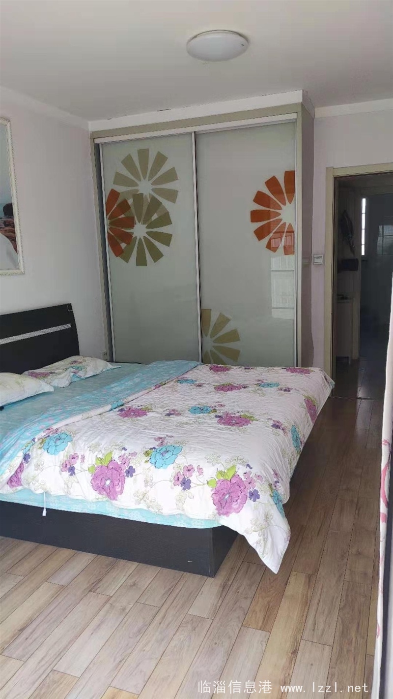 華盛園四樓吉房出售!