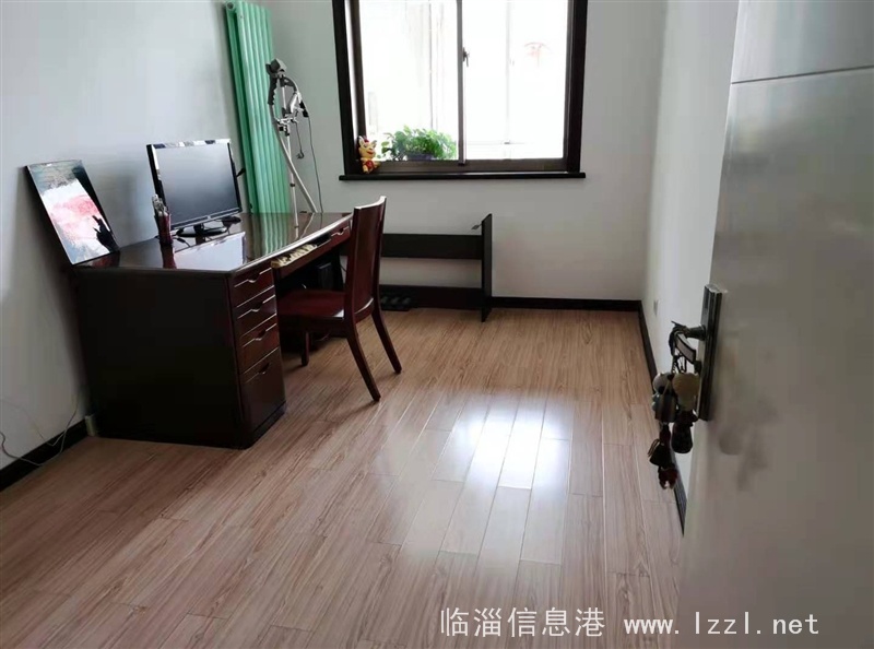 臨淄區(qū)舒舍家園三室兩廳一衛(wèi)出售