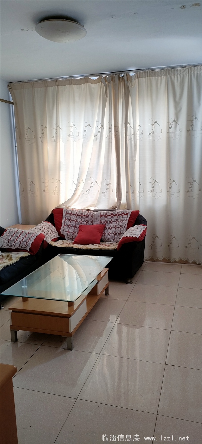 中心路，臨淄大利群對面房屋出租，交通方便，拎包入住。